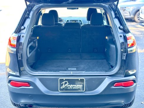 Used 2018 Jeep Cherokee Latitude image 15