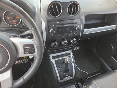 Used 2017 Jeep Compass High Altitude image 13