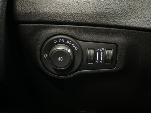 Certified 2018 Jeep Compass Limited w/ Navigation Group image 26