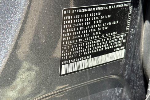 Used 2021 Volkswagen Tiguan SE R-Line image 29