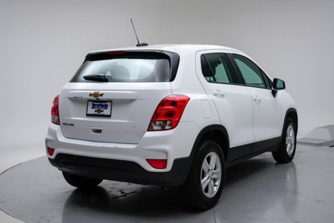 Used 2017 Chevrolet Trax LS image 6
