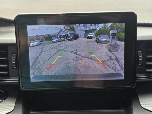 Used 2020 Ford Explorer XLT image 17