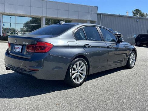 Used 2016 BMW 320i Sedan image 6