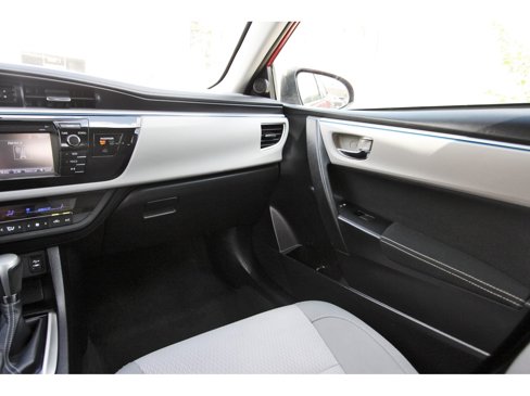 Used 2014 Toyota Corolla LE image 12