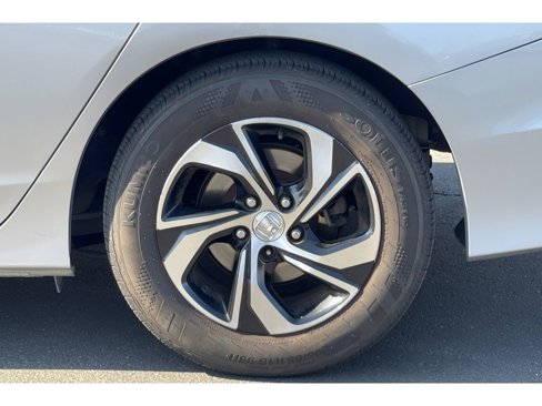 Used 2017 Honda Accord LX image 10