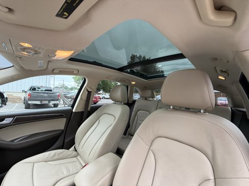 Used 2015 Audi Q5 2.0T Premium Plus w/ Technology Package image 18