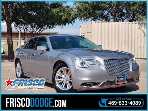 Used 2017 Chrysler 300 C image 1