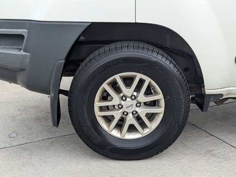 Used 2014 Nissan Xterra S image 11