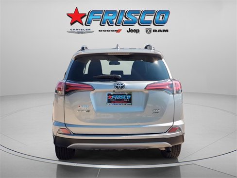 Used 2018 Toyota RAV4 XLE image 8