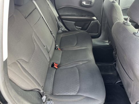 Used 2018 Jeep Compass Sport w/ Tech Group image 26