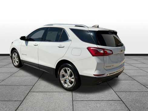 Used 2020 Chevrolet Equinox LT image 3