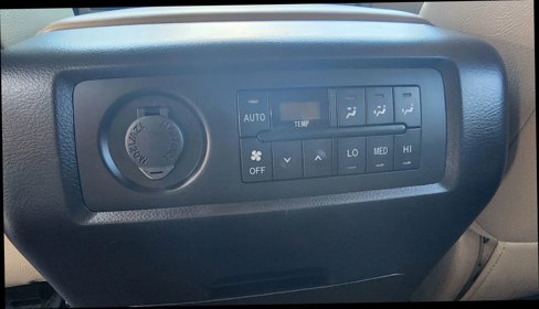 Used 2018 Toyota Sequoia Limited image 26