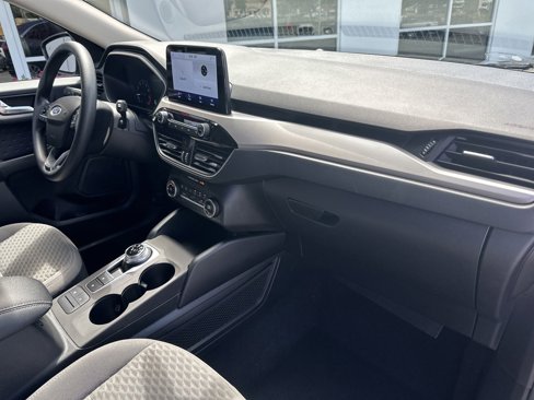 Used 2020 Ford Escape SE image 27