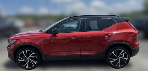 Used 2020 Volvo XC40 T5 R-Design w/ Protection Package image 3