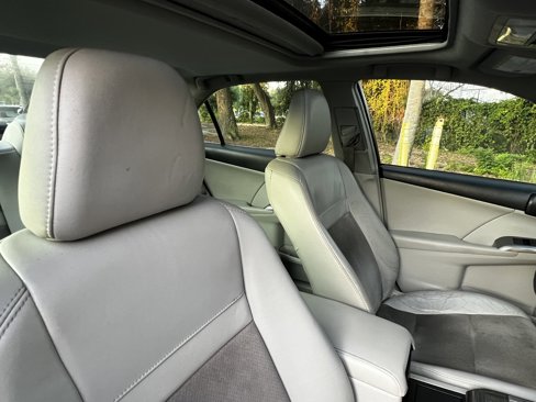 Used 2012 Toyota Camry XLE image 45