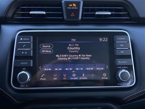 Used 2021 Nissan Versa SR image 11