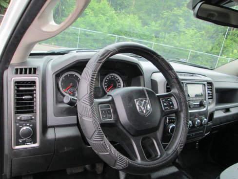Used 2020 RAM 1500 Tradesman w/ Chrome Appearance Group image 7