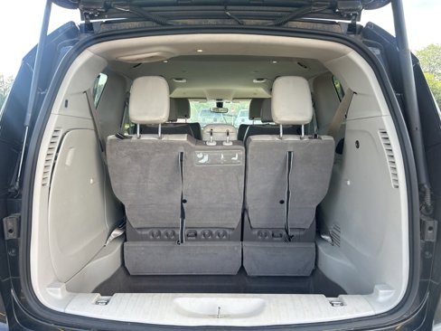 Certified 2018 Chrysler Pacifica Touring-L image 21