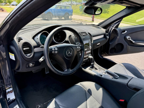 Used 2005 Mercedes-Benz SLK 350 image 19