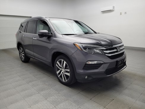 Used 2018 Honda Pilot Touring image 13