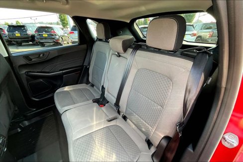 Used 2022 Ford Escape SE w/ SE Sport Appearance Package image 24