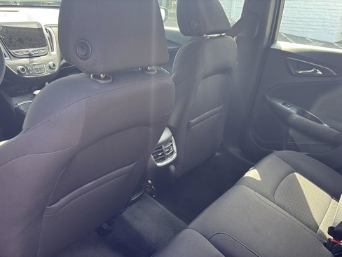 Used 2022 Chevrolet Malibu LT image 23