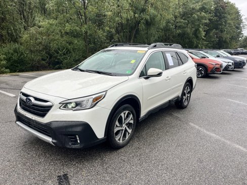 Used 2020 Subaru Outback Limited image 3
