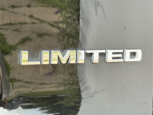 Used 2019 Jeep Cherokee Limited image 10