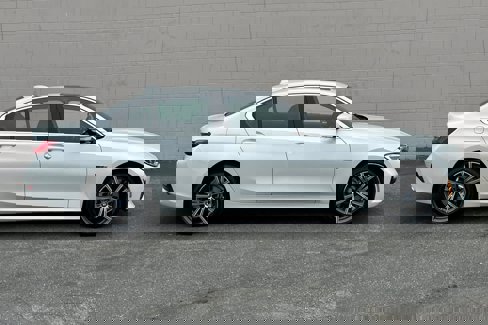 Certified 2022 BMW 330e w/ Premium Package image 7