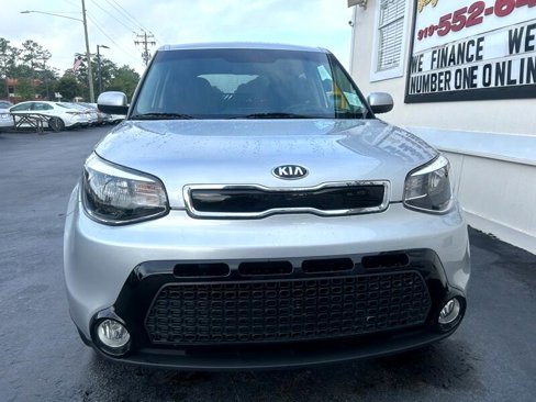 Used 2016 Kia Soul + image 3