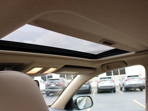 Used 2011 Toyota RAV4 Limited image 9