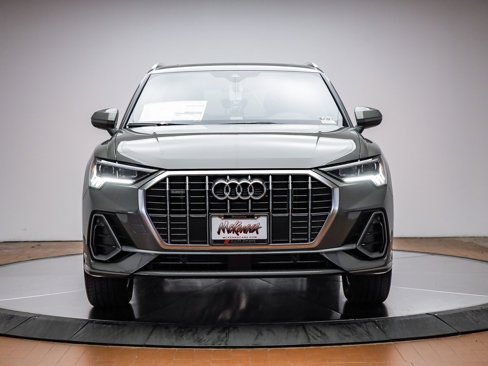 New 2025 Audi Q3 2.0T Premium image 2