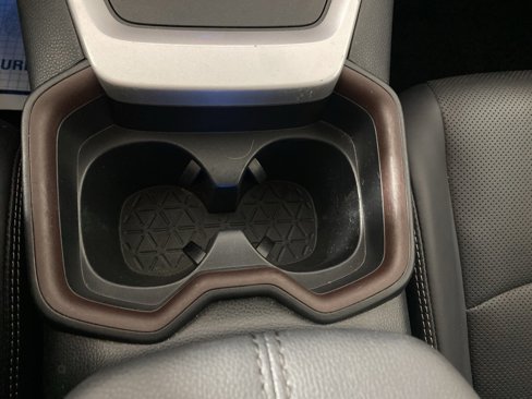 Used 2019 Toyota RAV4 Limited image 34