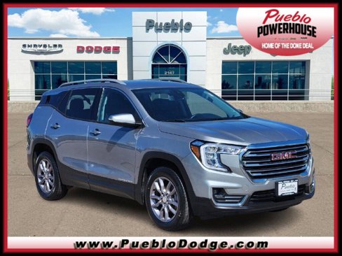 Used 2024 GMC Terrain SLT image 1
