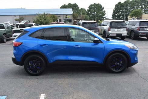 Used 2020 Ford Escape SE Sport image 4