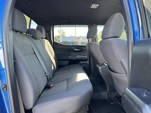 Used 2018 Toyota Tacoma TRD Off-Road image 11