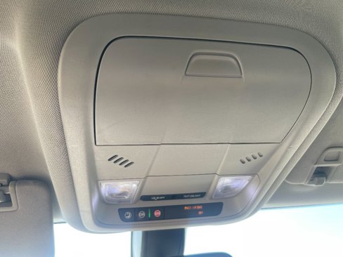 Used 2019 Chevrolet Equinox LT image 19