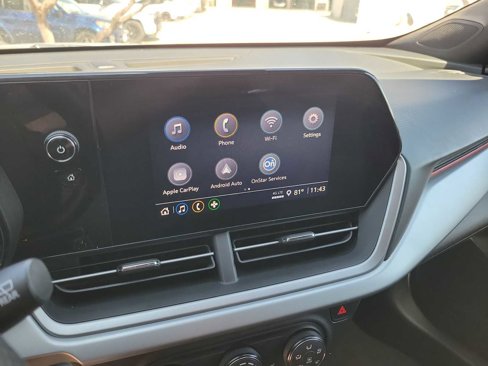Used 2025 Chevrolet Trax RS image 20