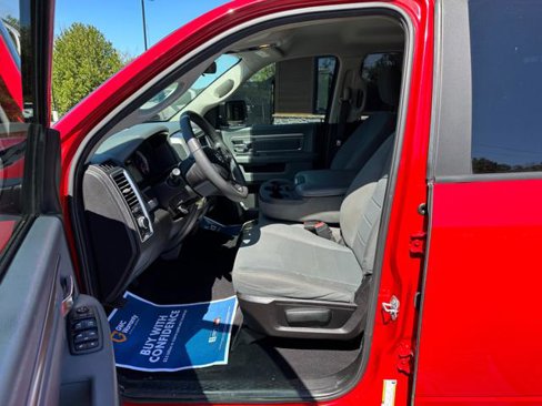 Used 2019 RAM 1500 Classic SLT image 16