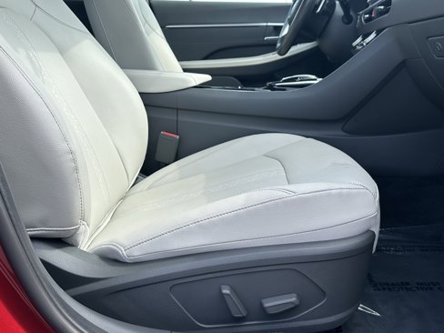 Used 2023 Hyundai Sonata Limited w/ Preferred Accessory Package image 17