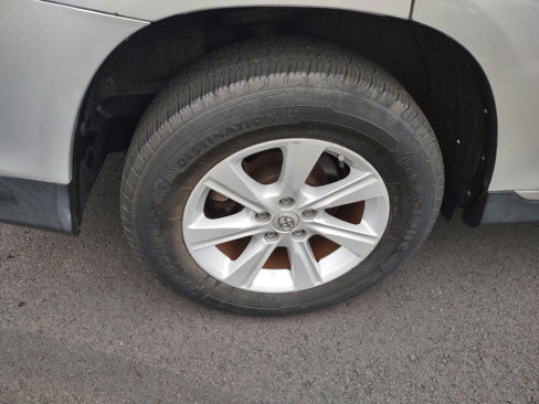 Used 2013 Toyota Highlander SE image 37