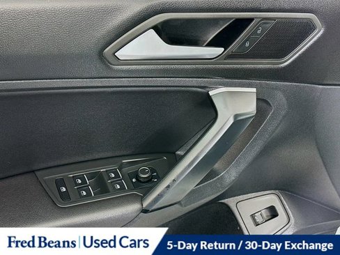 Used 2019 Volkswagen Tiguan SEL image 19