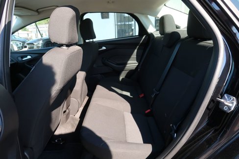 Used 2017 Ford Focus SE image 7