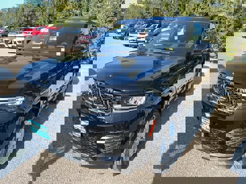 New 2025 Jeep Grand Cherokee Laredo X image 1