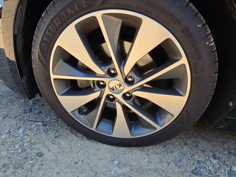 Used 2019 Kia Optima S image 9