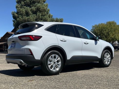 New 2025 Ford Escape Active image 70
