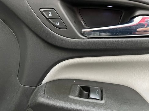 Used 2023 Chevrolet Equinox LT image 26