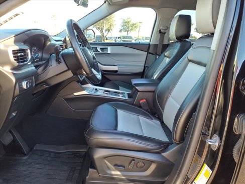 Certified 2022 Ford Explorer XLT w/ Equipment Group 202A image 13