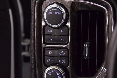 Used 2020 GMC Sierra 1500 Elevation image 22