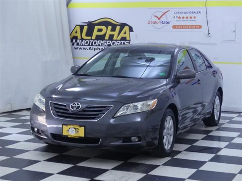 Used 2009 Toyota Camry XLE image 2